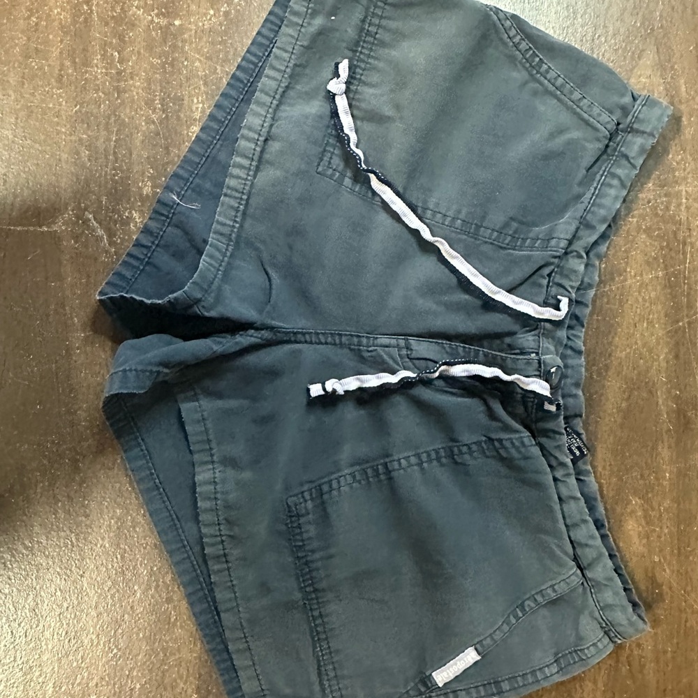 Multiples Womens (Junior) Mixed Color Shorts Pack - Coral, Navy, Olive, Charcoal - Picture 12 of 13